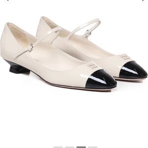 Miu Miu Low Heeled Two-Toned Pumps